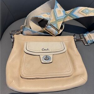 Authentic Pebble Leather Coach Tan Crossbody Bag with Geometric Strap